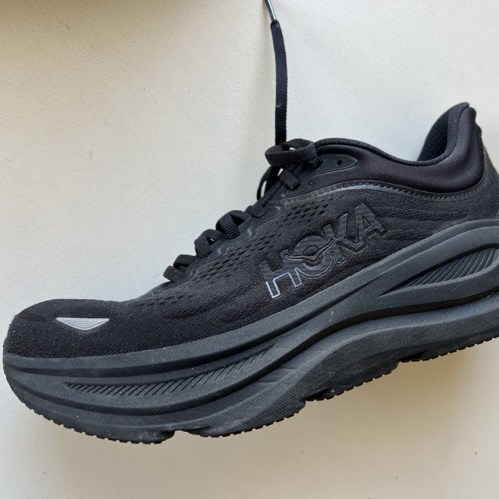 Men's  HOKA Bondi Size 9 Running/Walking Shoe